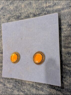 NWOT Vintage 1990's Avon Gold-Tone Orange Oval Stud Earrings